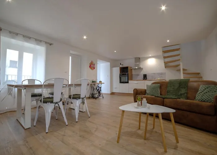 La Nuit Des Heros Holiday home Sainte-Mere-Eglise